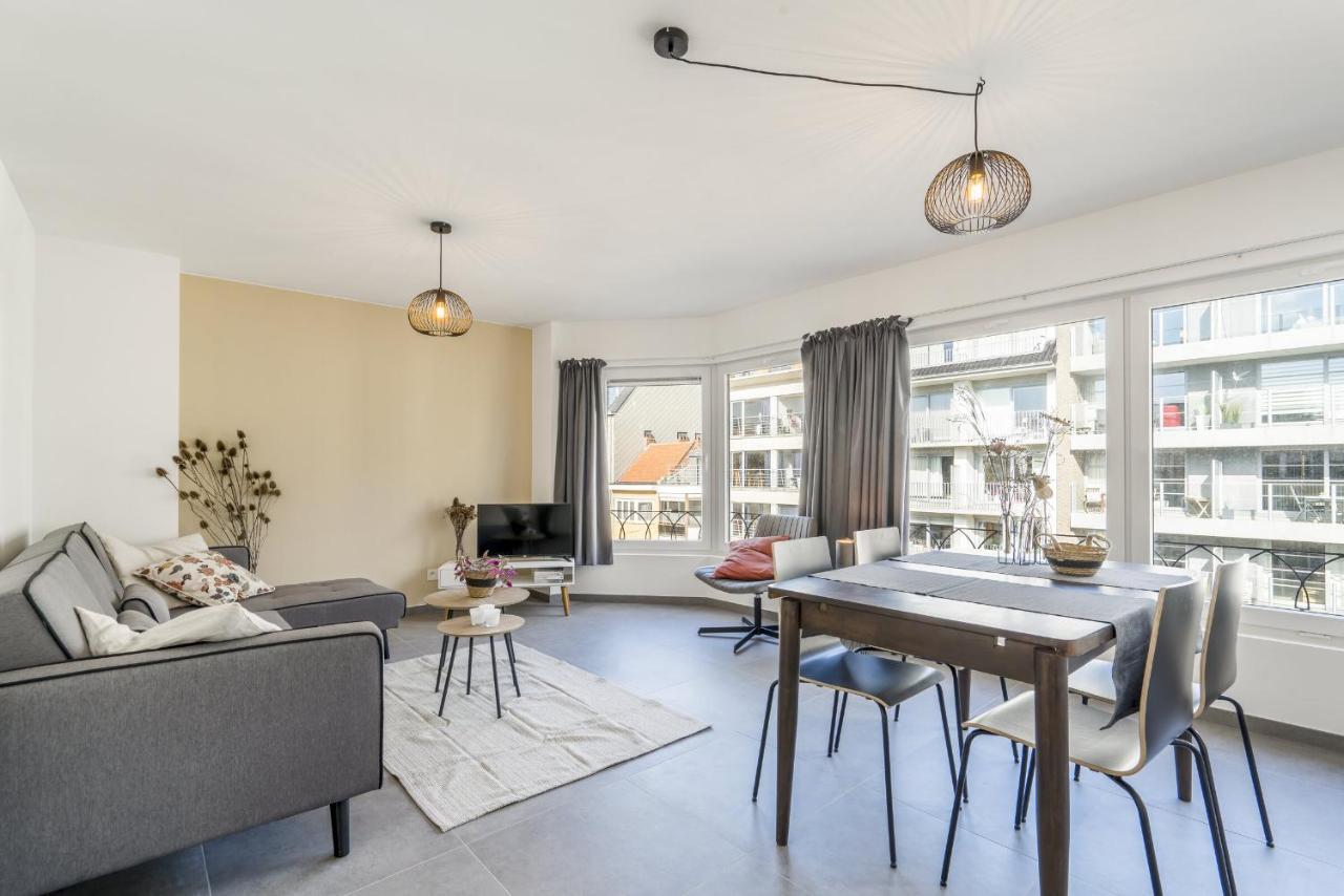 Delightful Family Apartment At Only 50 Meters From The Beach / Panne A Cote De Panne Eksteriør billede